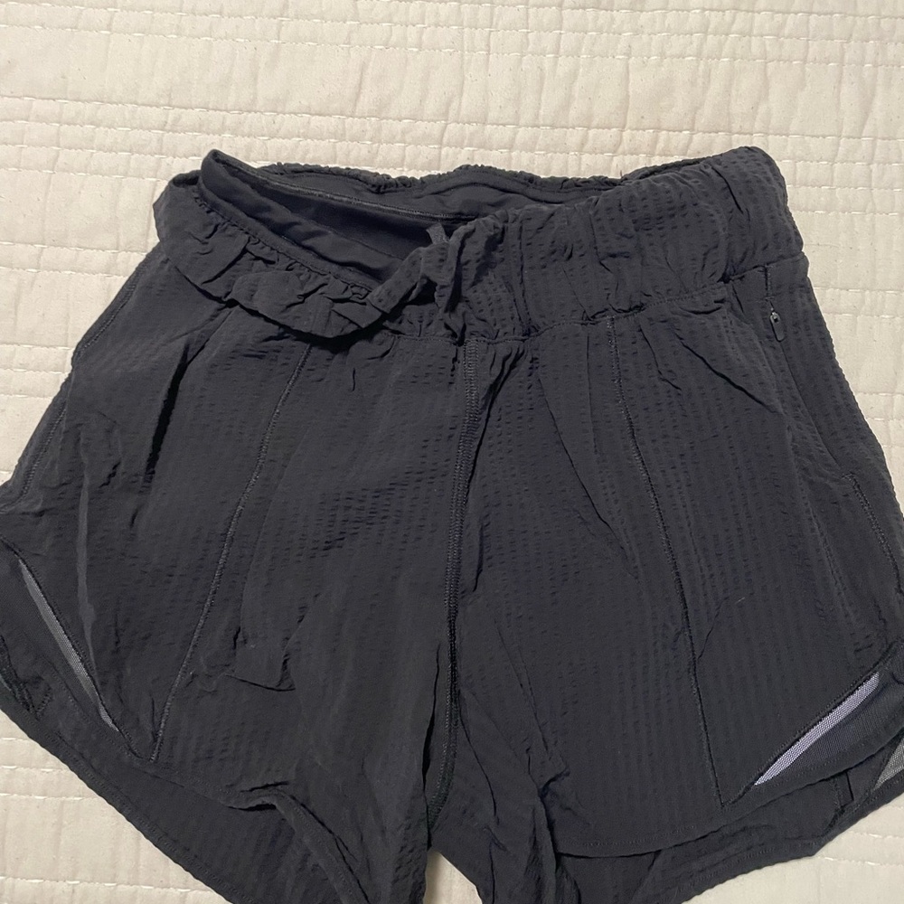 Lululemon Athletica Black Athletic Shorts Lightweight Relaxed Fit